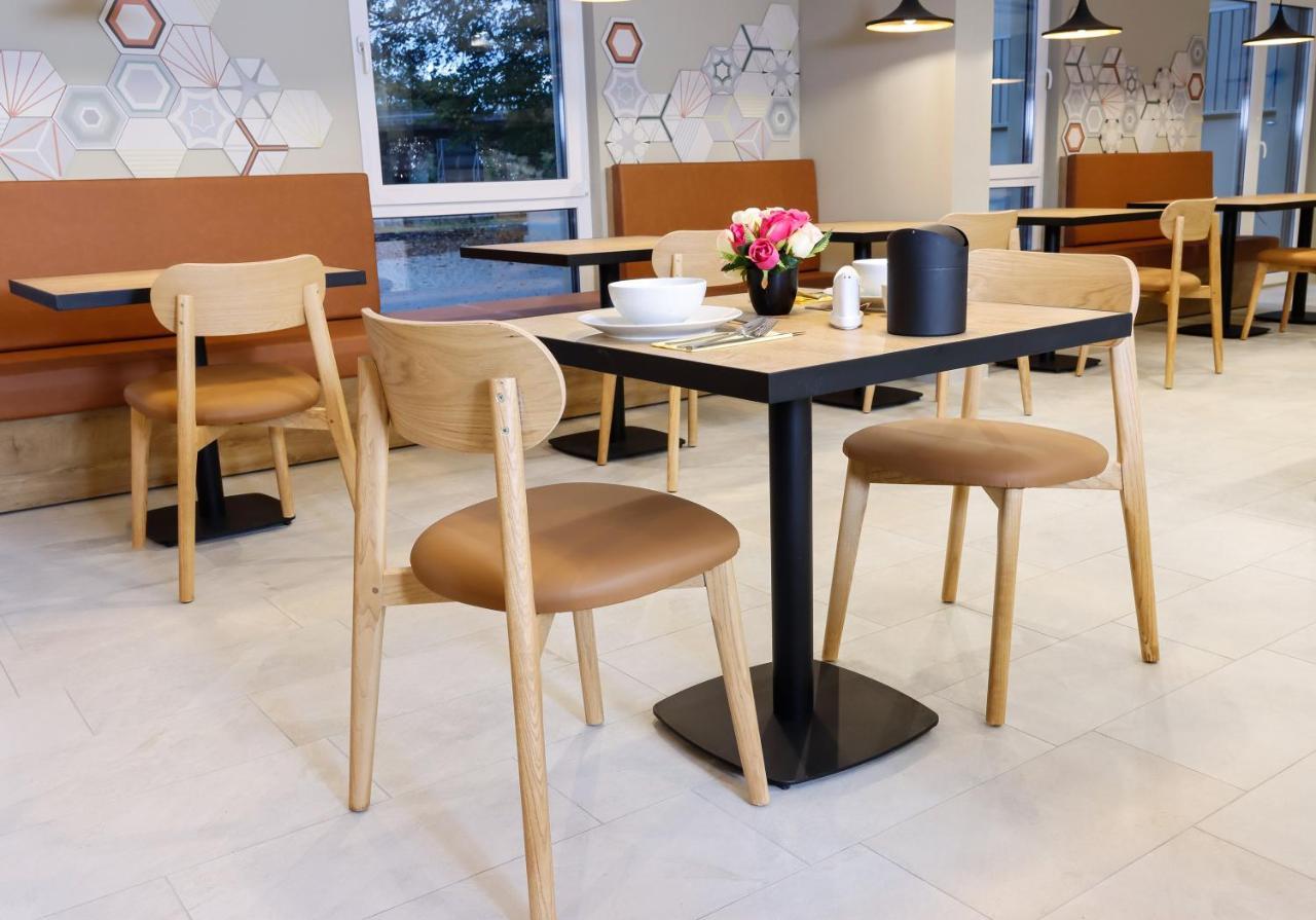 Hotel Wehra Wehr  Екстериор снимка