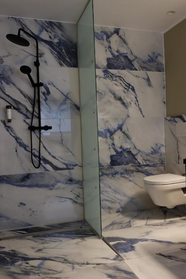Hotel Wehra Wehr  Екстериор снимка