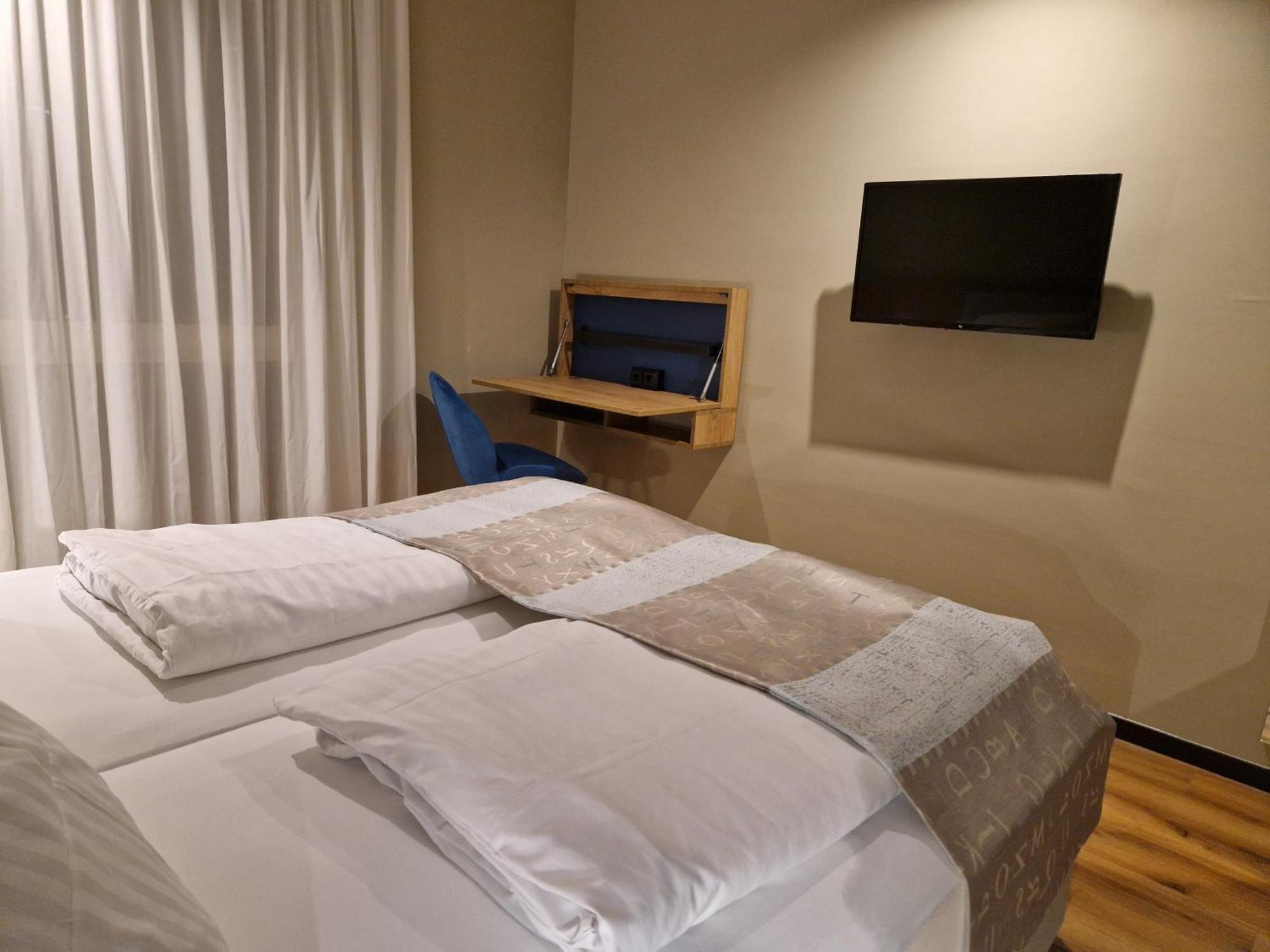 Hotel Wehra Wehr  Екстериор снимка