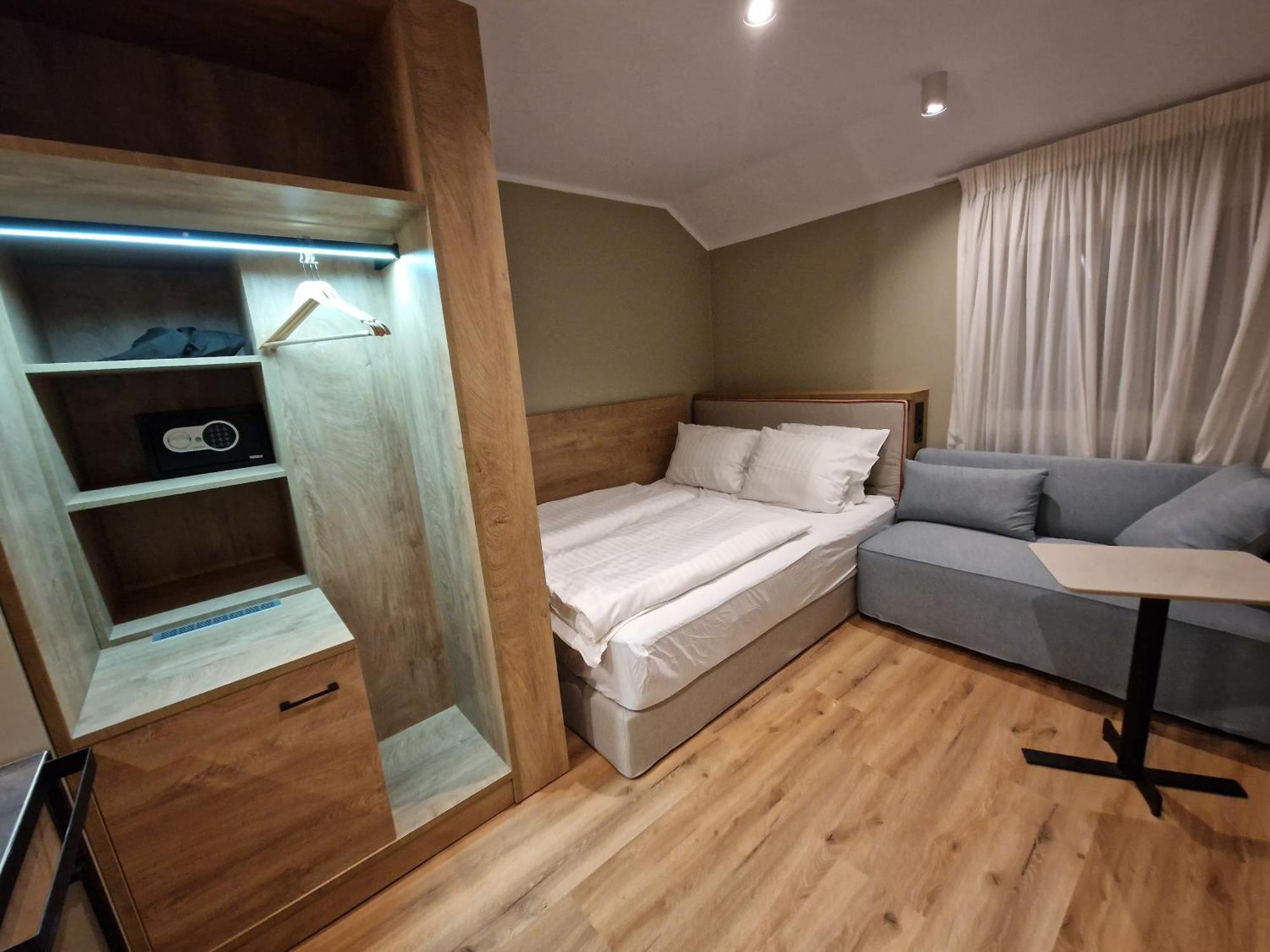 Hotel Wehra Wehr  Екстериор снимка